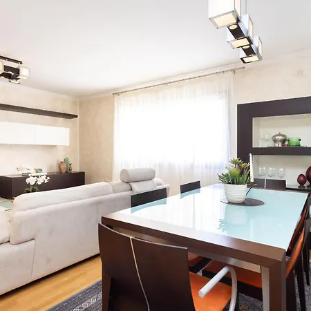 Rooftop Cityview Classic Appartement
